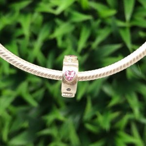 Clip Corazones Rosa Brillantes