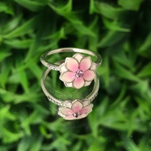 Anillo Magnolia Floreciente Plata